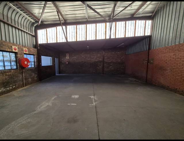 147M² WAREHOUSE TO LET IN WADEVILLE